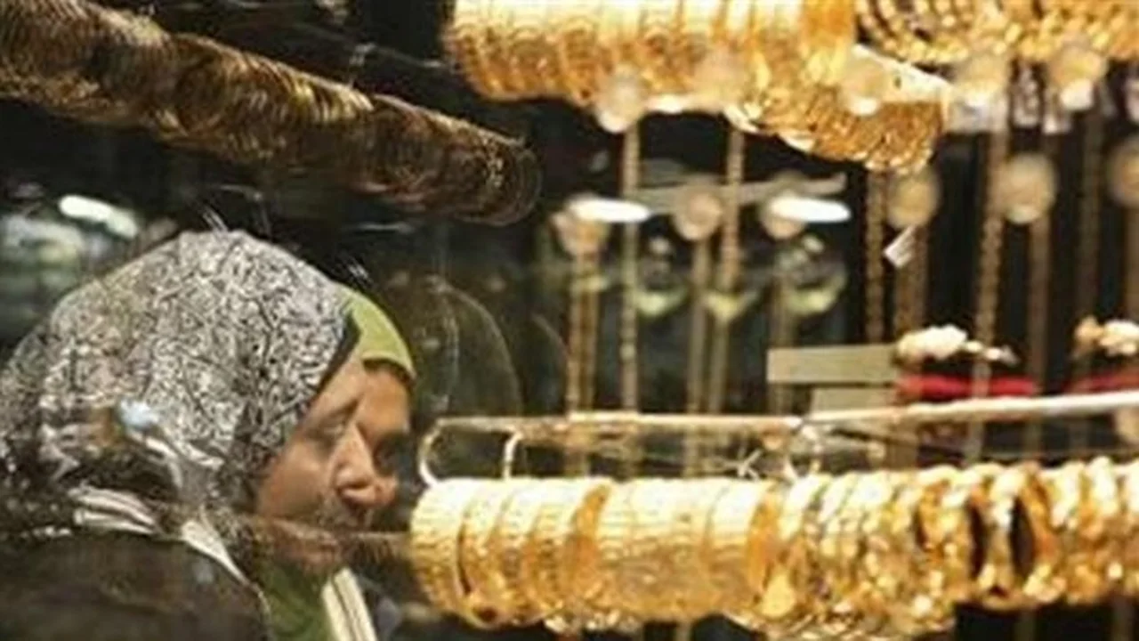 استقرار الذهب محليًا مع استمرار سعر صرف الدولار في الثبات